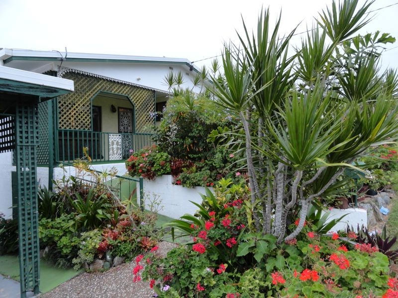 16 School Street, Tannum Sands QLD 4680