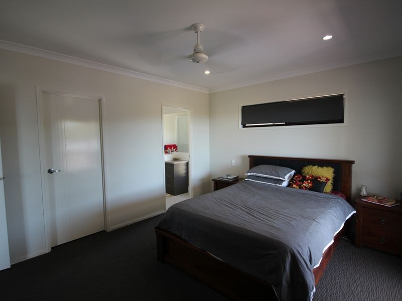 9 Bauhinia Street, Boyne Island QLD 4680