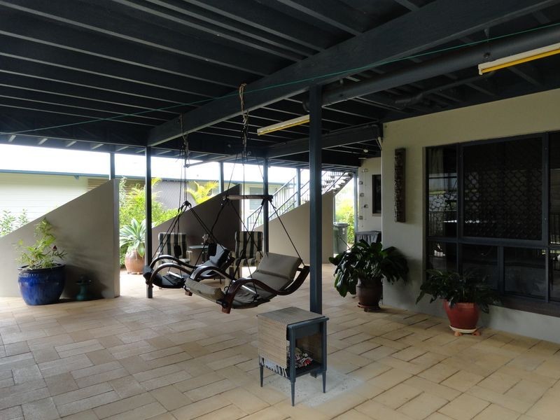 11 Mooring Place, Boyne Island QLD 4680
