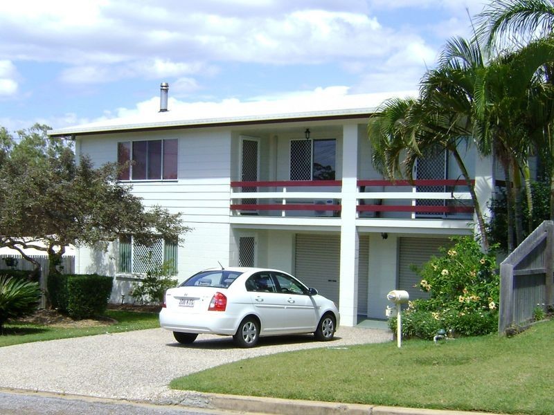 7 Crest Avenue, Boyne Island QLD 4680