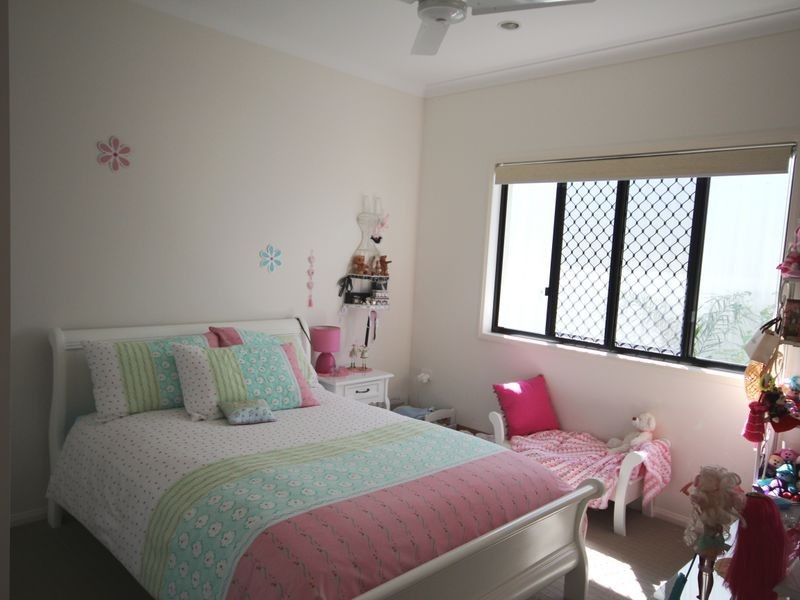10 Jeana Close, Boyne Island QLD 4680