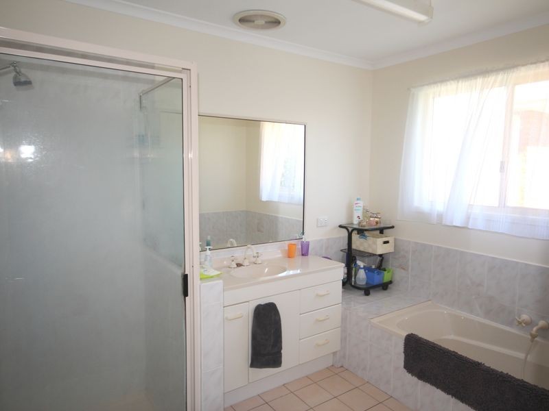 22 Lomandra Street, Boyne Island QLD 4680