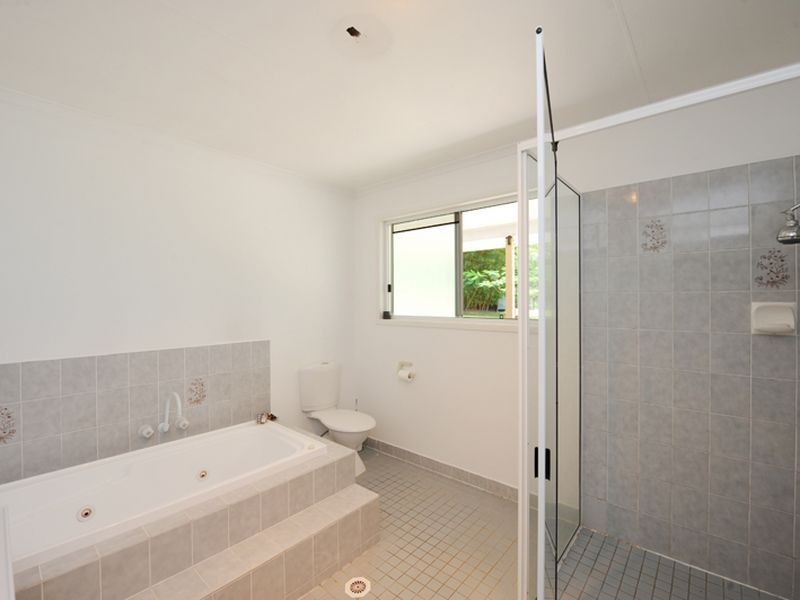 5 Golden Avenue, Tannum Sands QLD 4680