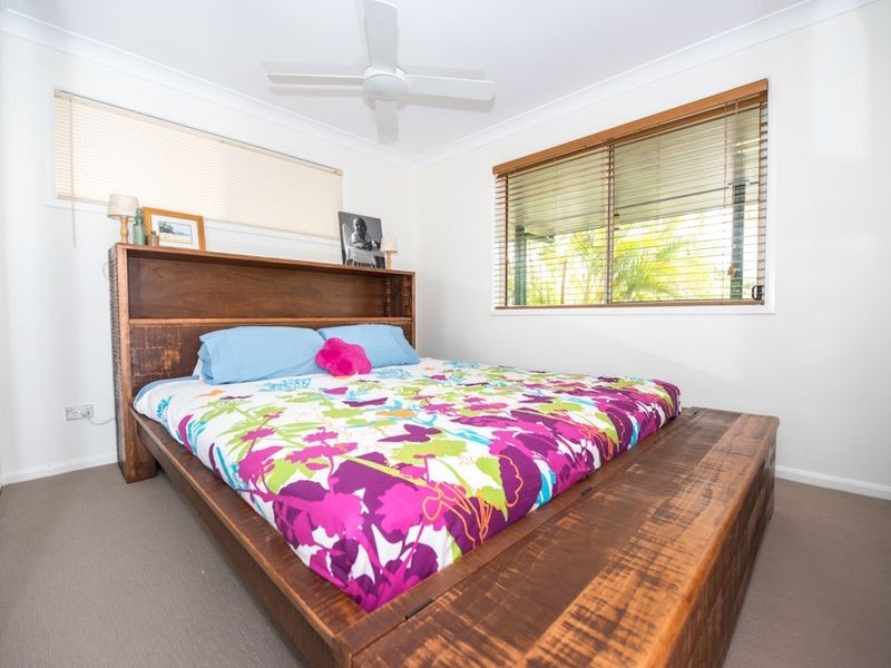 2 Eugenia Street, Boyne Island QLD 4680