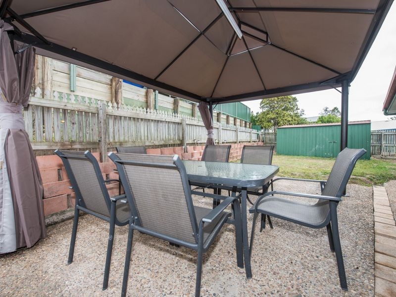 2 Eugenia Street, Boyne Island QLD 4680