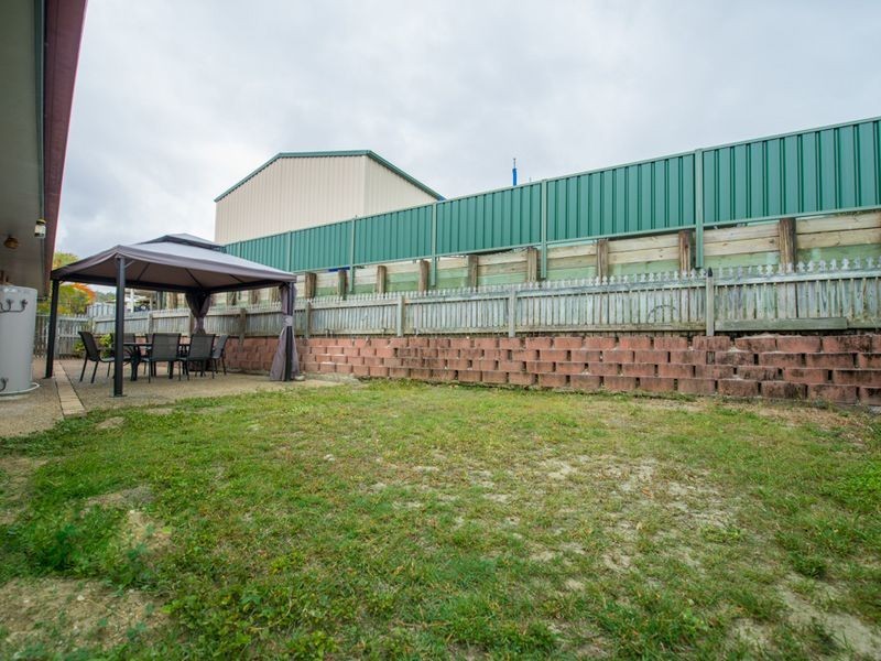 2 Eugenia Street, Boyne Island QLD 4680