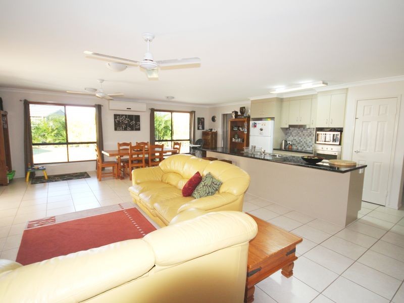 8 Caitlin Court, Boyne Island QLD 4680