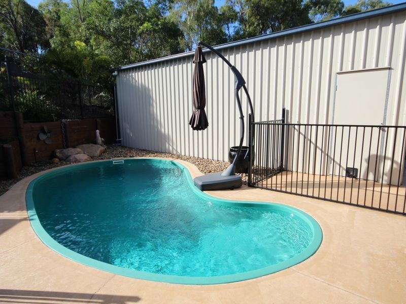 8 Caitlin Court, Boyne Island QLD 4680