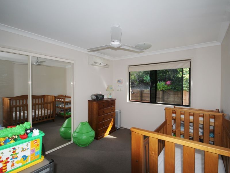 8 Caitlin Court, Boyne Island QLD 4680