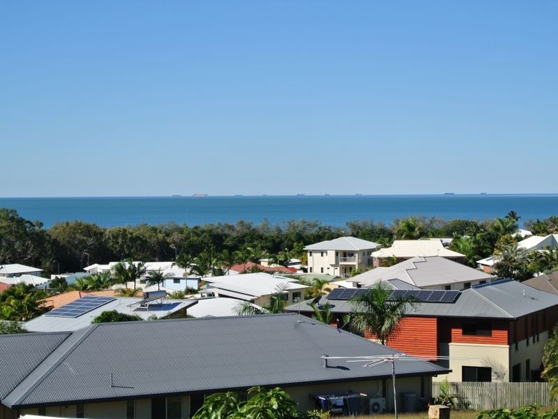 72 Booth Avenue, Tannum Sands QLD 4680