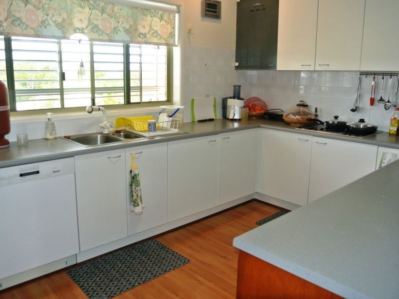 72 Booth Avenue, Tannum Sands QLD 4680