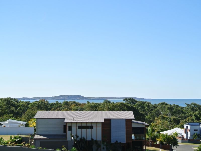 72 Booth Avenue, Tannum Sands QLD 4680
