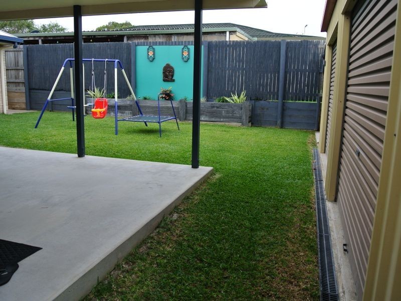 79 Booth Avenue, Tannum Sands QLD 4680