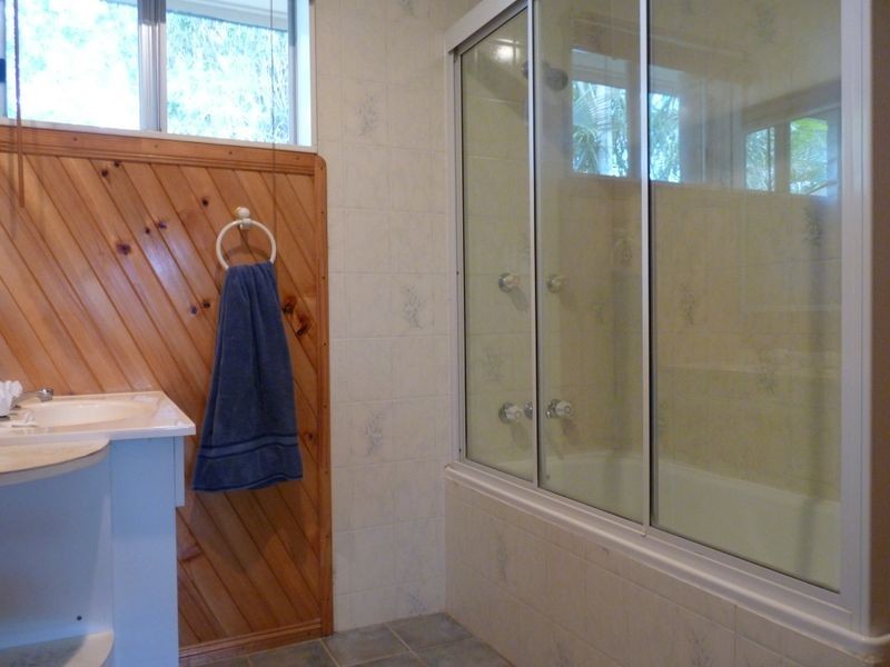 5 Bass Street, Boyne Island QLD 4680