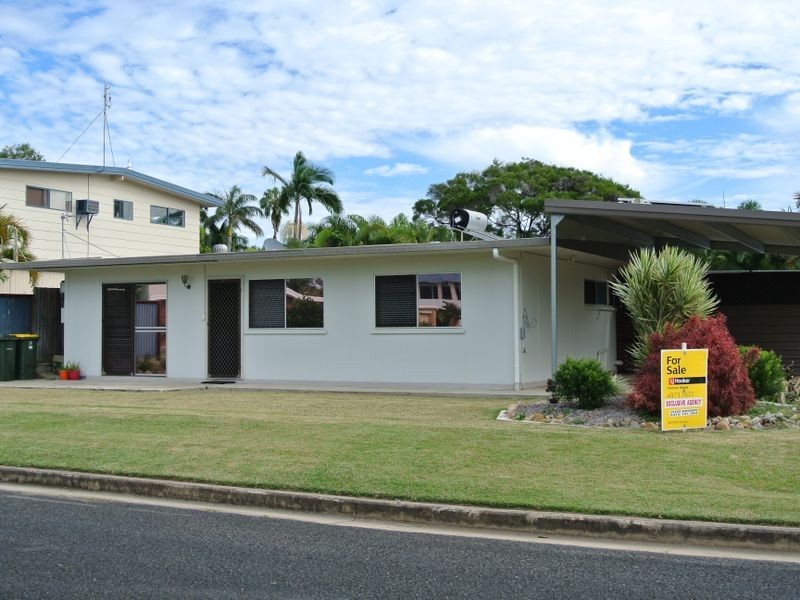 17 Alexander Street, Boyne Island QLD 4680