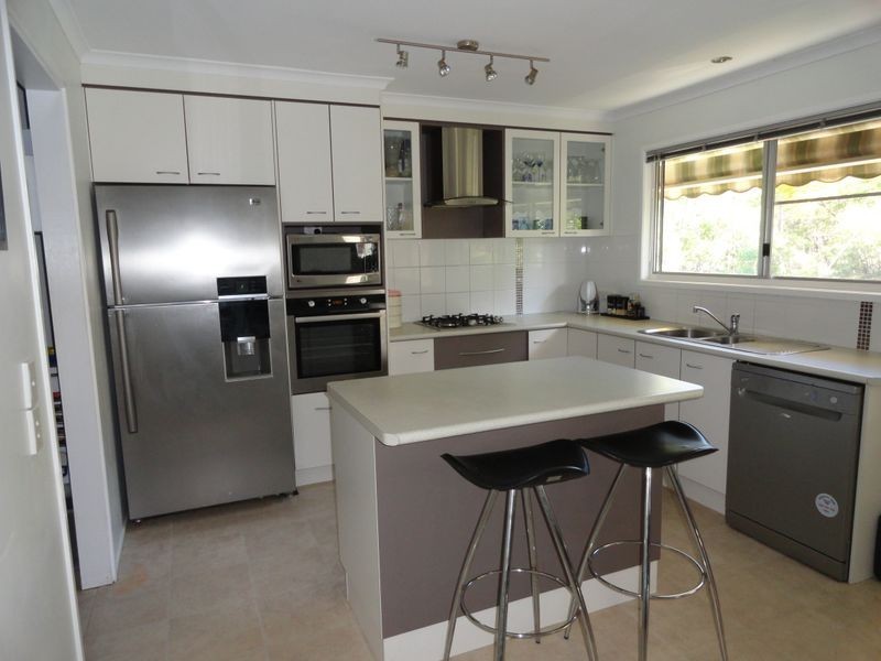 12 Tasman Court, Boyne Island QLD 4680