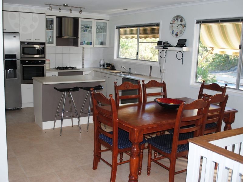 12 Tasman Court, Boyne Island QLD 4680