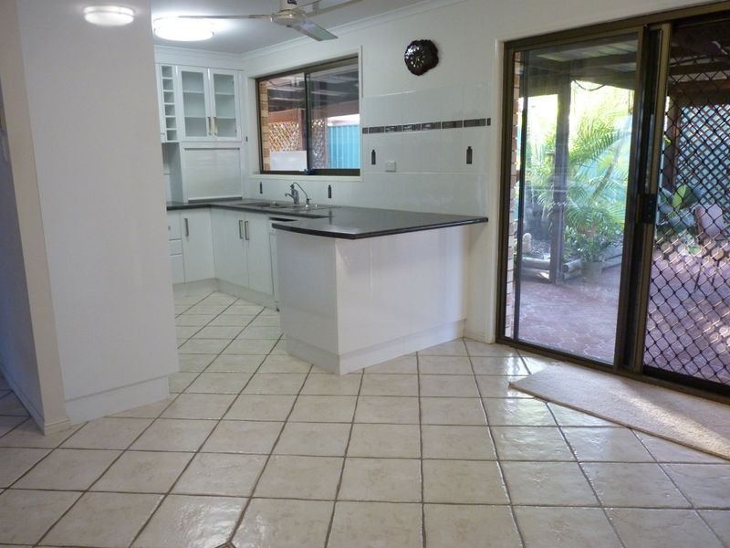 2 Andrew Court, Boyne Island QLD 4680