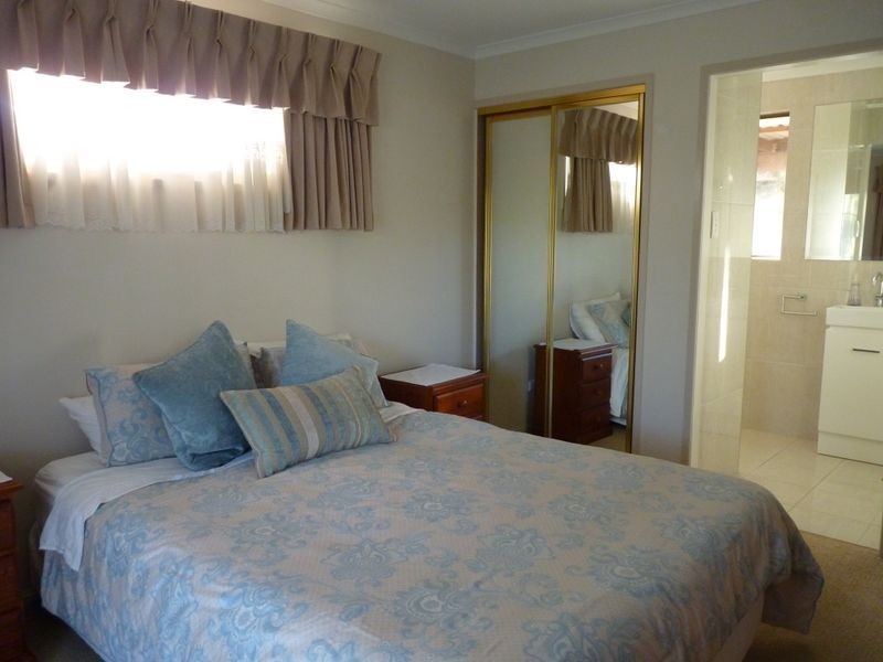 2 Andrew Court, Boyne Island QLD 4680