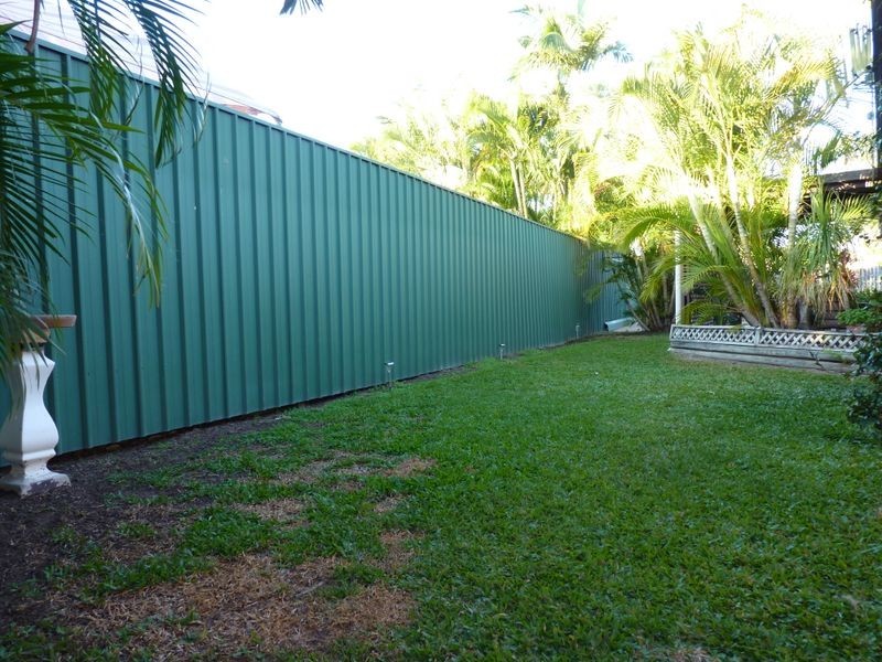 2 Andrew Court, Boyne Island QLD 4680