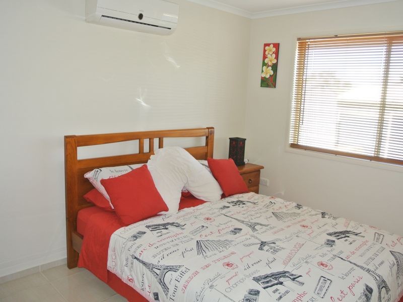 8 Werite Court, Boyne Island QLD 4680