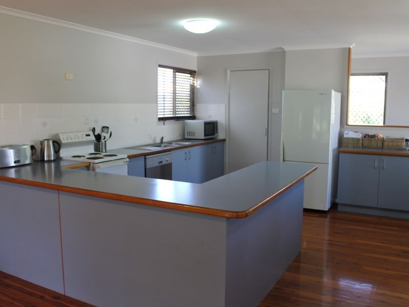 18 Lomandra Street, Boyne Island QLD 4680