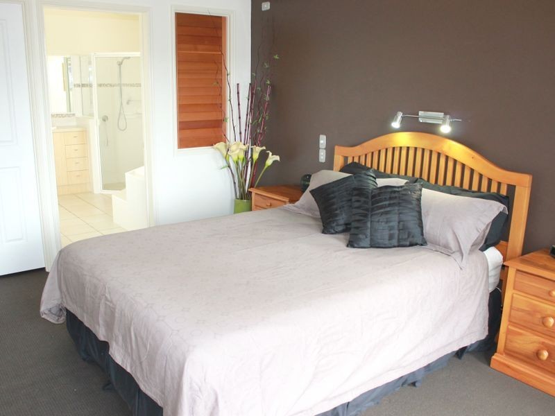 8 Riverside Drive, Tannum Sands QLD 4680