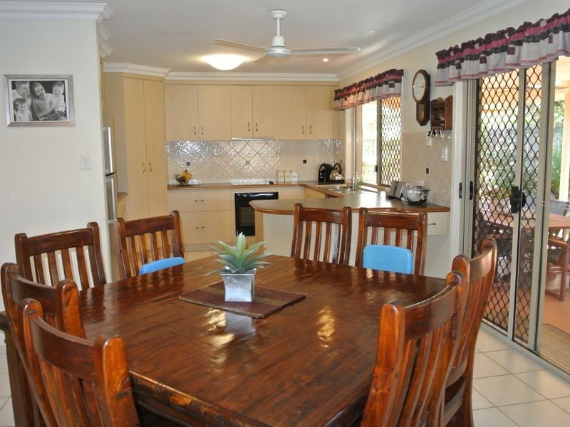 17 Douglas Street, Tannum Sands QLD 4680