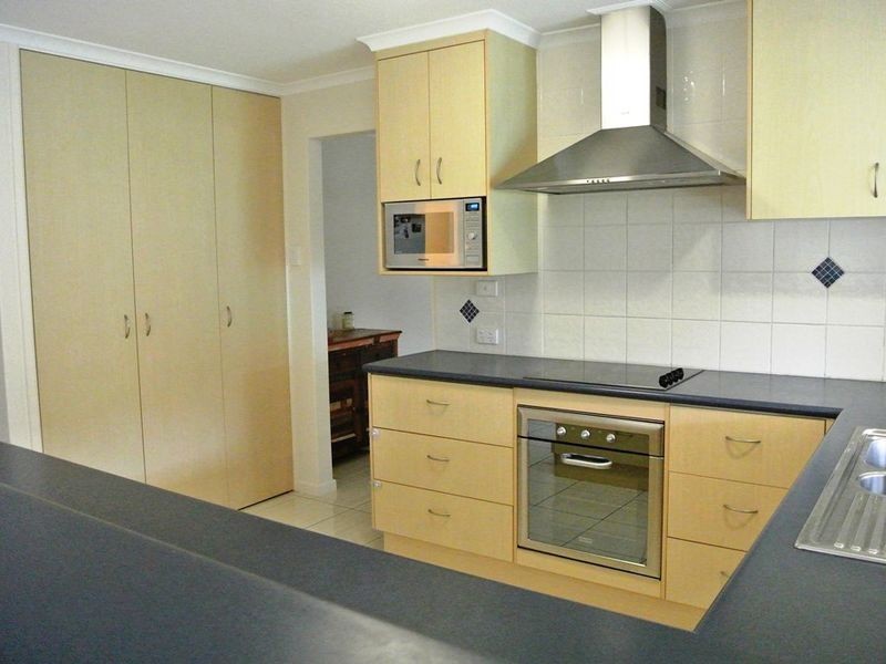 79 Booth Avenue, Tannum Sands QLD 4680