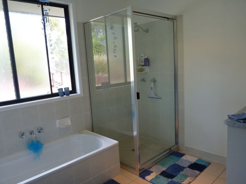 2 Ronald Crescent, Benaraby QLD 4680