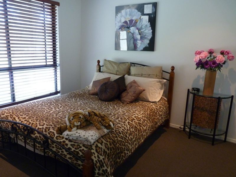 2 Ronald Crescent, Benaraby QLD 4680