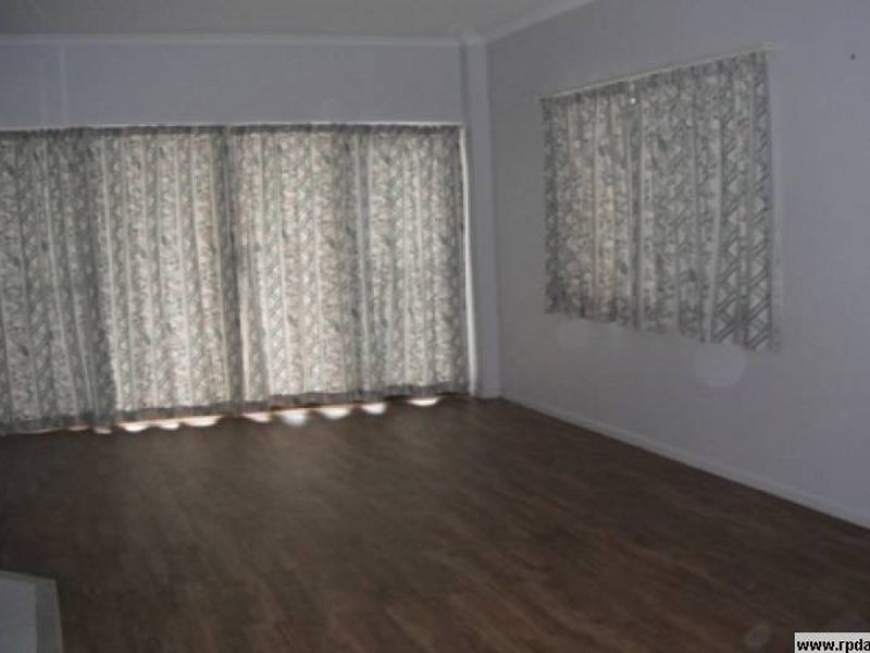 92 Malpas Street, Boyne Island QLD 4680