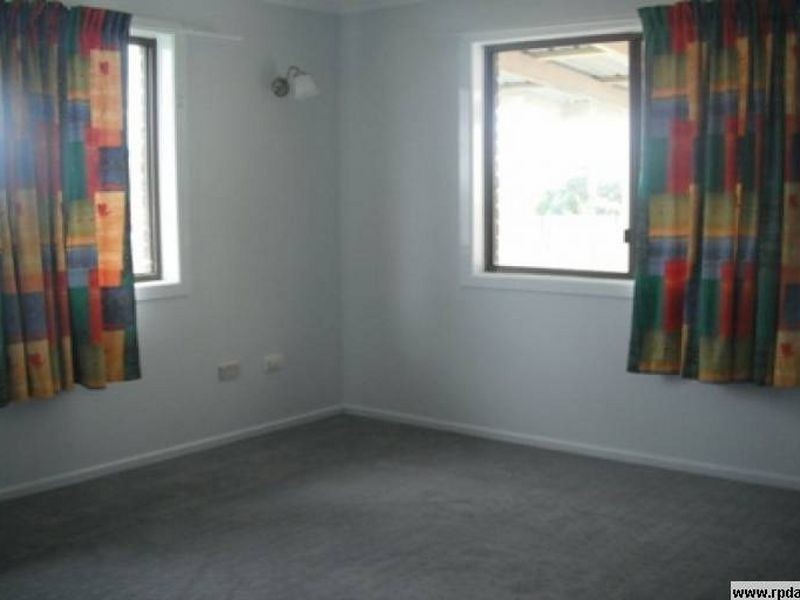 92 Malpas Street, Boyne Island QLD 4680