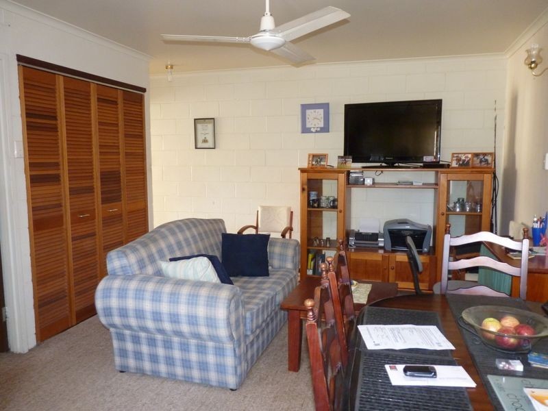 3/4 Arthur Street, Boyne Island QLD 4680