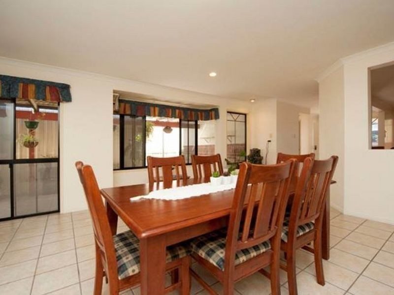 82 Hampton Drive, Tannum Sands QLD 4680