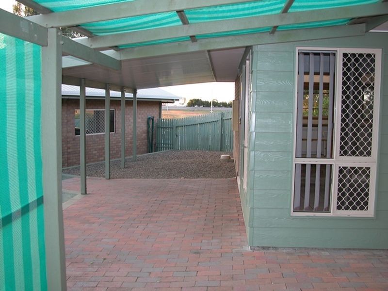 39 Shaw Street, New Auckland QLD 4680