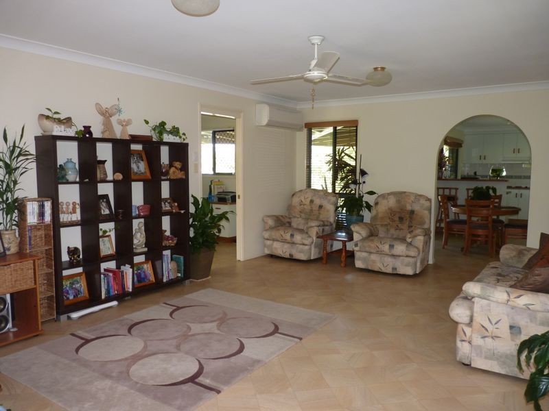 11 Wattora Close, Boyne Island QLD 4680