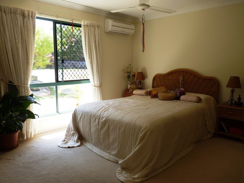 11 Wattora Close, Boyne Island QLD 4680