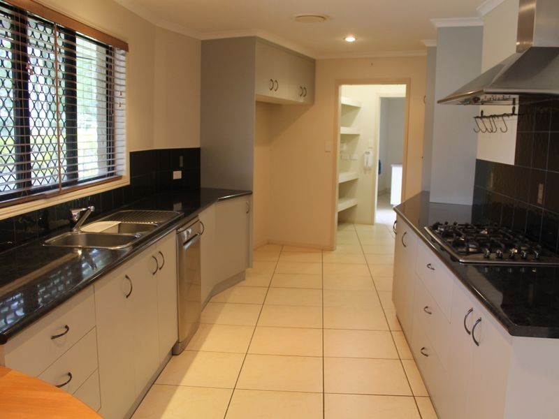 35 Dedekind Avenue, Benaraby QLD 4680