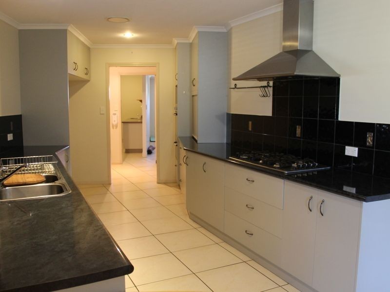 35 Dedekind Avenue, Benaraby QLD 4680