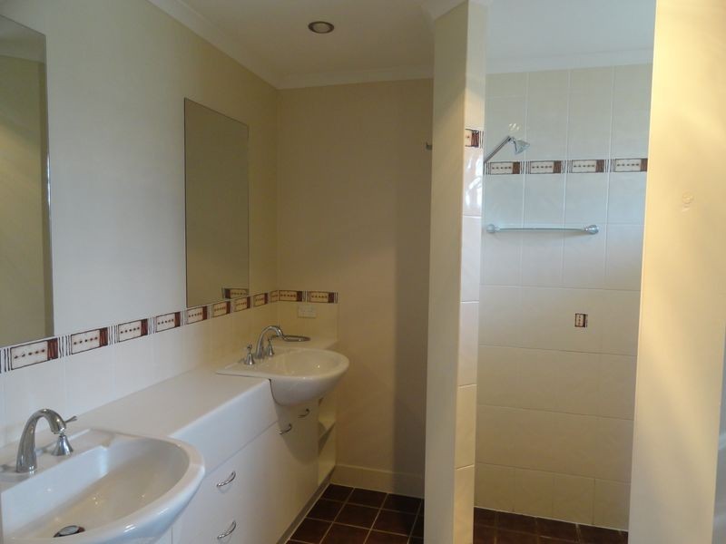 35 Dedekind Avenue, Benaraby QLD 4680