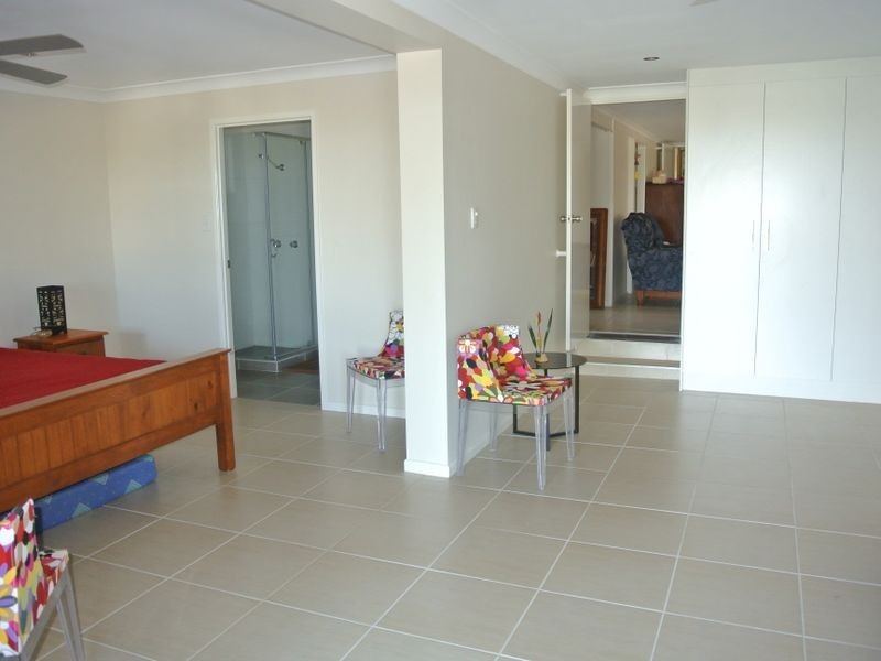 28 Amaroo Street, Boyne Island QLD 4680