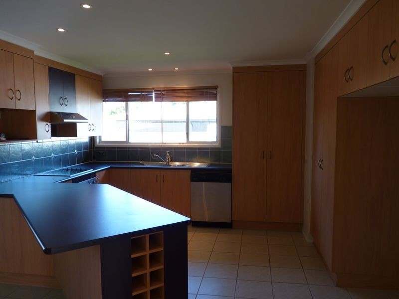 32 Katandra Street, Boyne Island QLD 4680