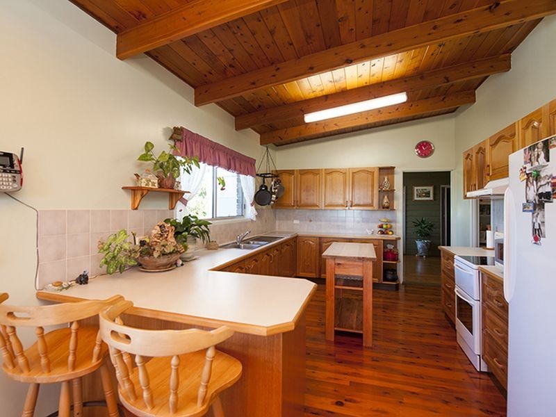 3 Currawong Court, Boyne Island QLD 4680
