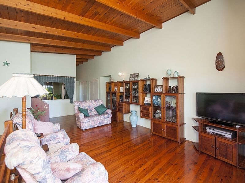 3 Currawong Court, Boyne Island QLD 4680