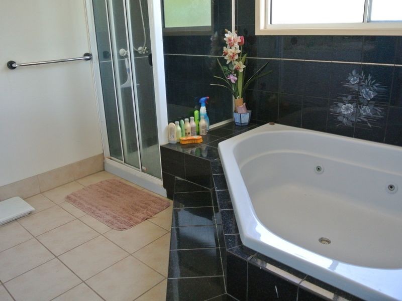 9 Gwen Street, Tannum Sands QLD 4680