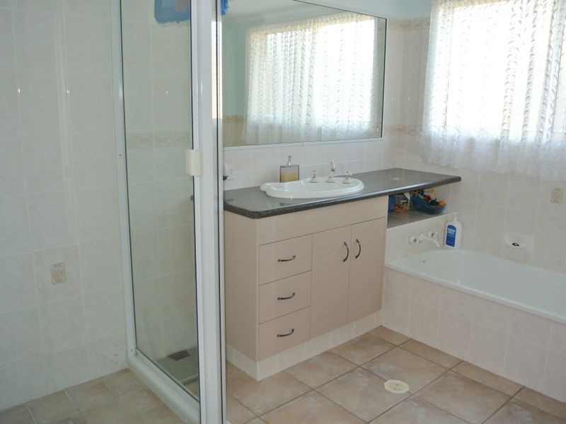 4 Selina Court, Tannum Sands QLD 4680