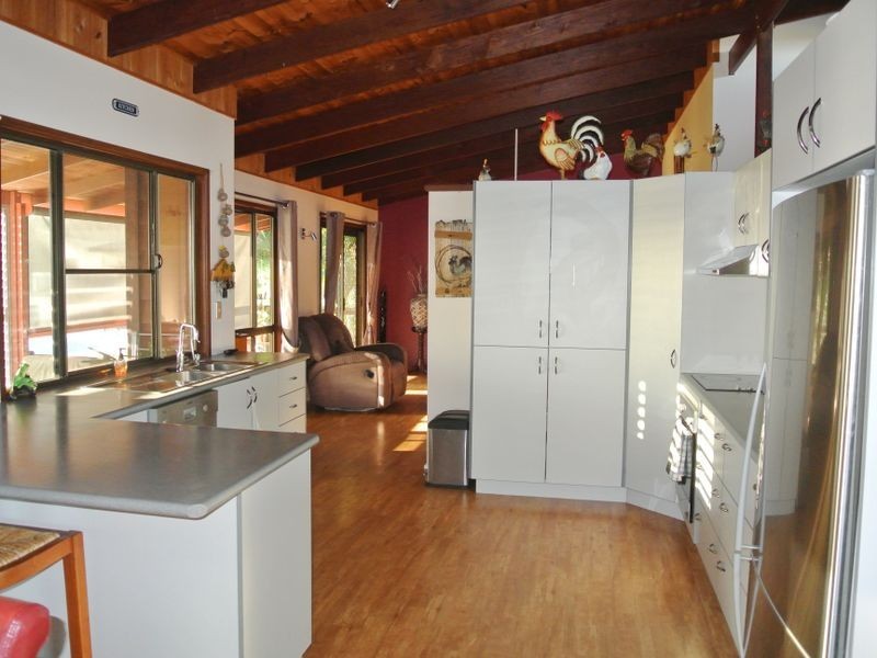 13 Sayre Crescent, Boyne Island QLD 4680