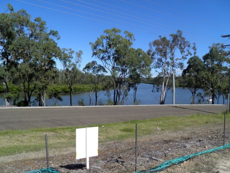 Lot 7    9 Richard Street, Boyne Island QLD 4680