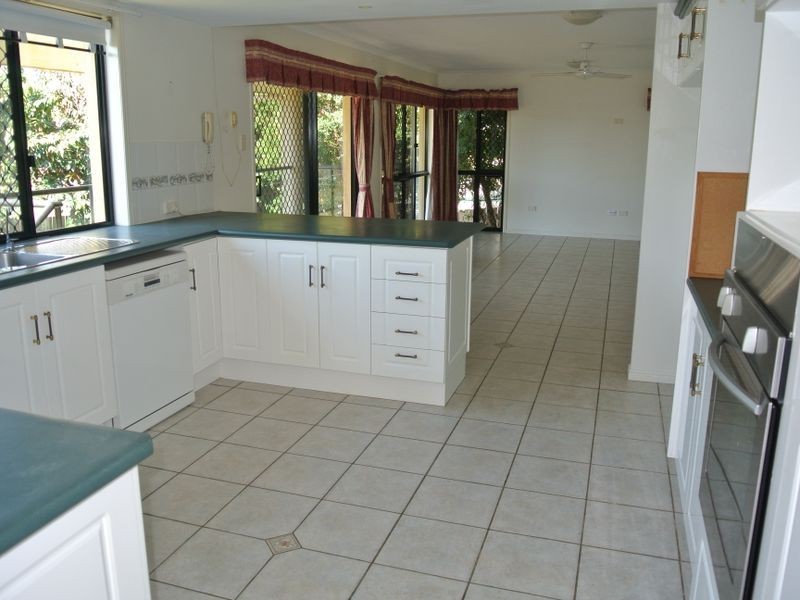 13 Graham Street, Tannum Sands QLD 4680